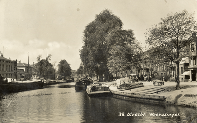 601905 Gezicht op de Stadsbuitengracht te Utrecht met links de Van Asch van Wijckskade en rechts de Weerdsingel O.Z.